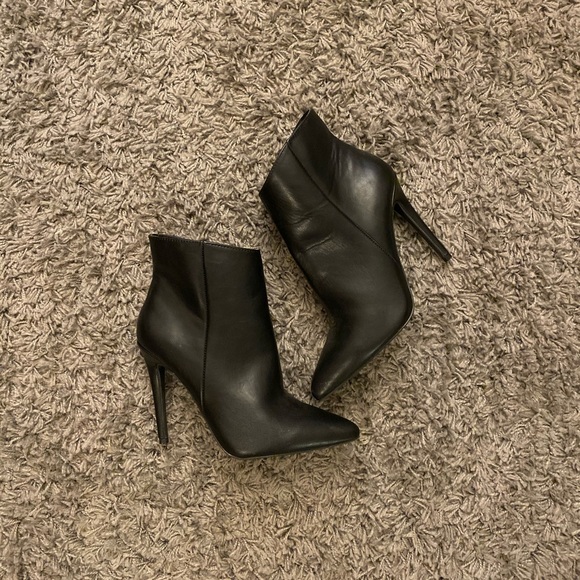 black Candie’s booties - Picture 2 of 10